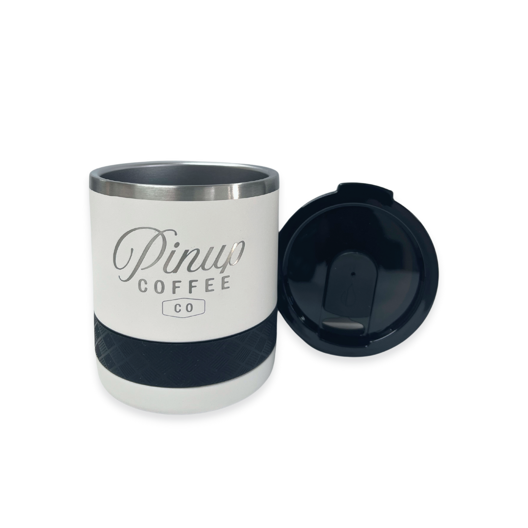 https://www.pinupcoffeeco.com/cdn/shop/products/10ozTumblerW_Lid.png?v=1680814642